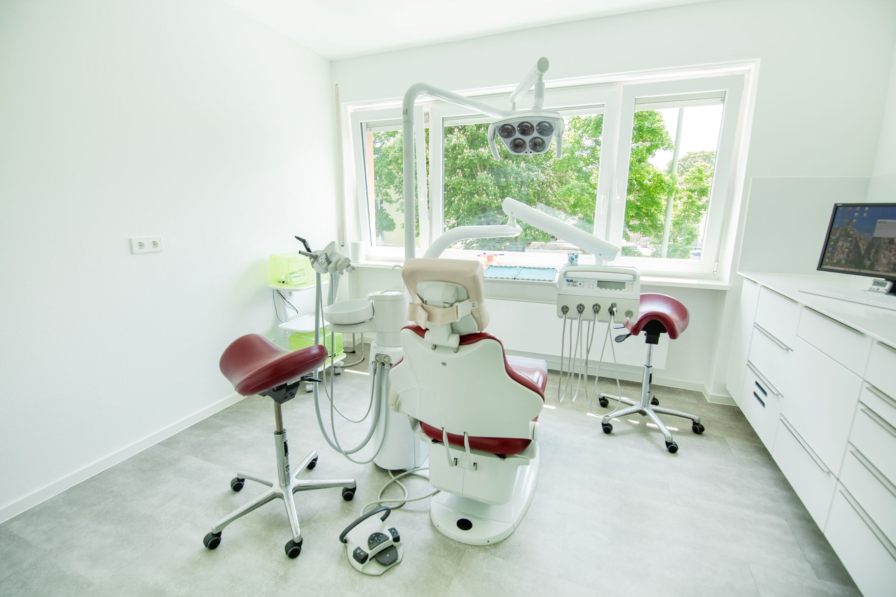 Zahnärzte in Pforzheim - WKF 130 - Behandlungszimmer