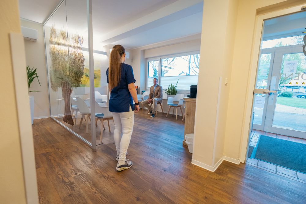 CASA DENTAL - Wartebereich