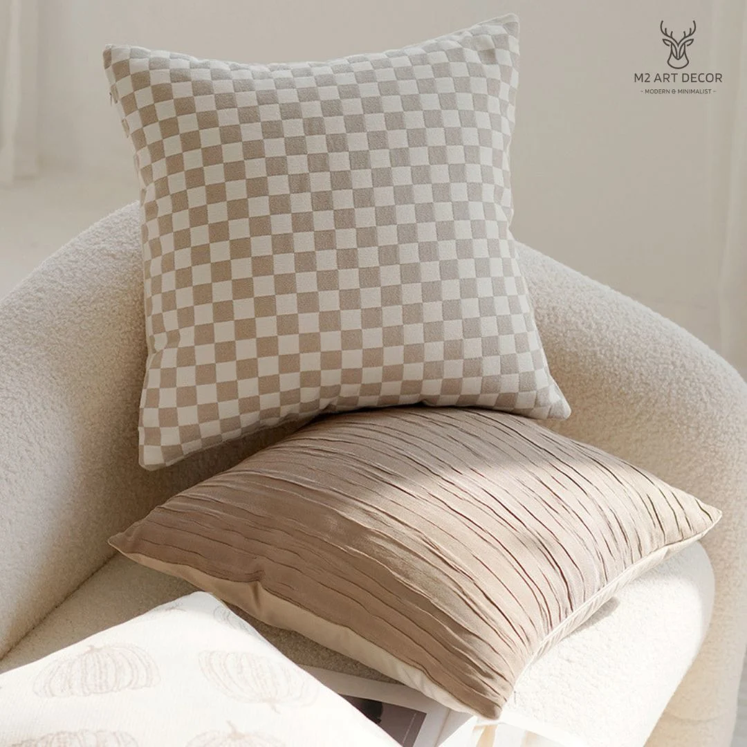 Hình ảnh phụ của sản phẩm Vỏ gối caro ghi trắng nhẹ nhàng - M2 Art Decor