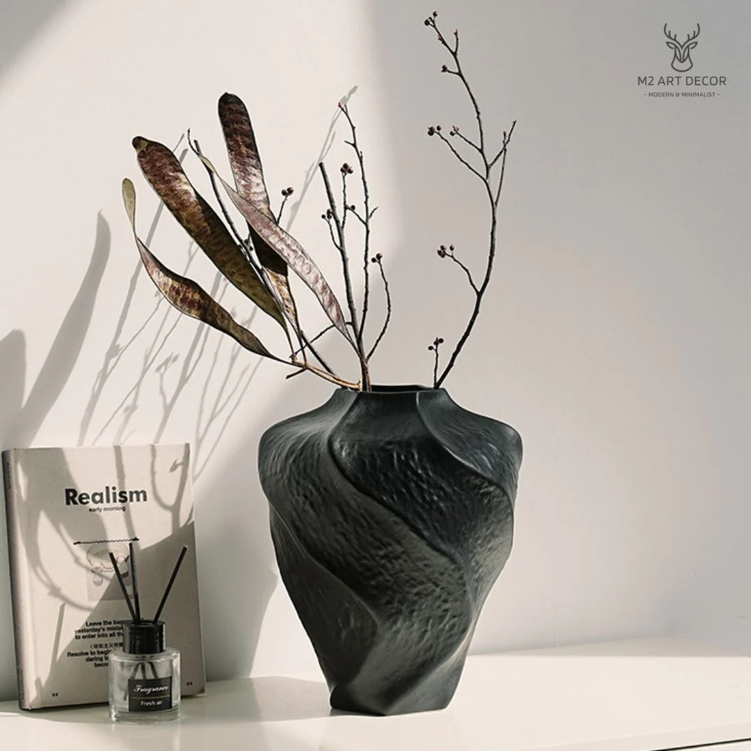 Hình ảnh phụ của sản phẩm Bình hoạ tiết xoắn - M2 Art Decor