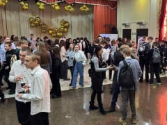 Ярмарки учебных мест помогают школьникам Тюменской области в выборе профессии