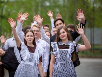 На Ямале стало в два раза больше стобалльников 