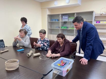 Иван Квитка посетил Дом культуры Тюменского района после ремонта