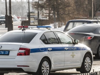 Подозреваемый в кражах из автомобилей задержан в Тюмени