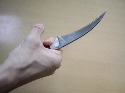 В Тюмени на улице 30 лет Победы прохожий напал на мужчину с ножом