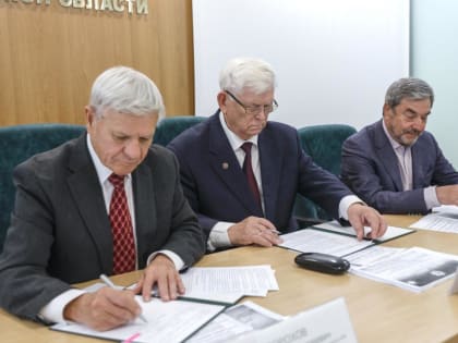 Тюменские общественные активисты подписали соглашение о сотрудничестве в сфере развития АПК