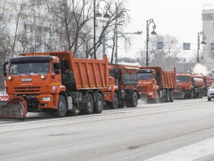 51 тысячу кубов снега вывезли с улиц Тюмени за сутки
