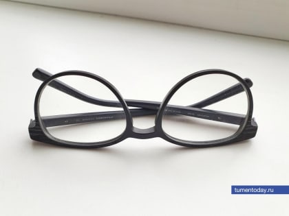 Тюменский офтальмолог назвала риски операции по смене цвета глаз