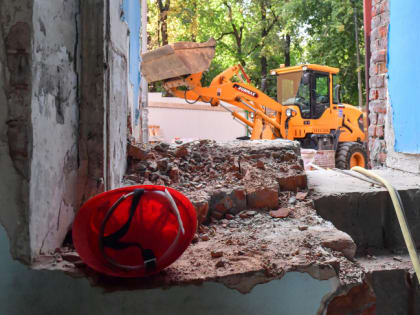 В Тюмени заменят 100 кровель и 16 фасадов многоквартирных домов