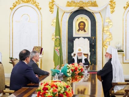 Александр Моор пригласил Патриарха Московского и всея Руси Кирилла посетить Тюменскую область