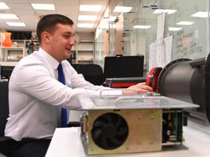 Тюменцы представляют рентгеновский аппарат для промышленного контроля в технопарке 
