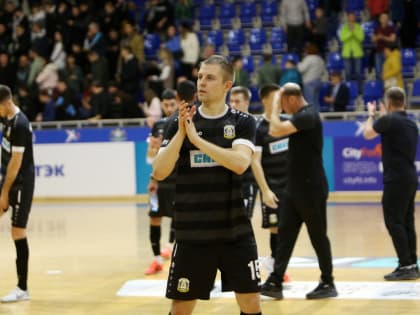 Защитник мини-футбольного клуба «Тюмень» Андрей Соколов: «Судьи зафиксировали счёт, всё, расходимся»