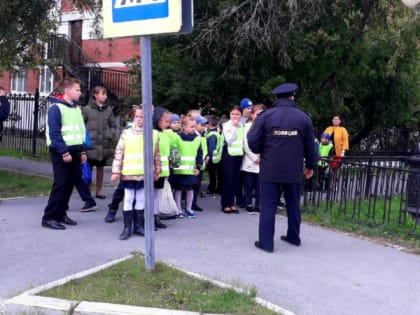 Тобольские школьники узнали о безопасности на дороге