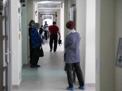 В депздраве объяснили, почему врачи в больнице Тобольска не помогли упавшей в обморок пациентке