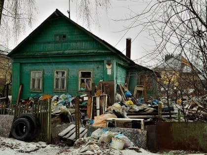 За территорией - контроль