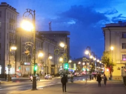 Подорожание питания в школах, травля подростка из-за ВИЧ-статуса и гибель рабочего на стройке: итоги дня