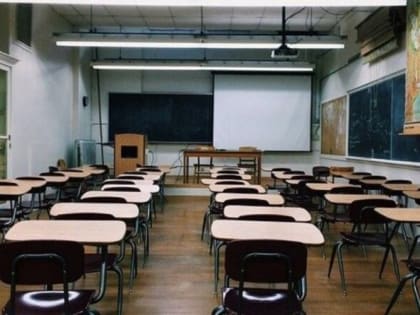 Скандал в школе Тюмени: учительница уволена за оскорбления детей