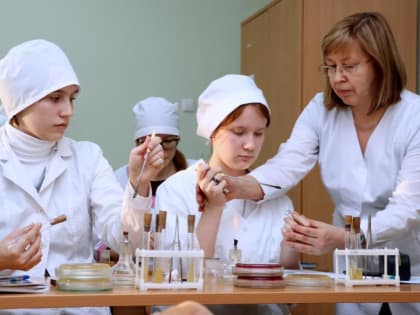 Первые выпускники медицинского класса из Тюменского района готовятся стать врачами