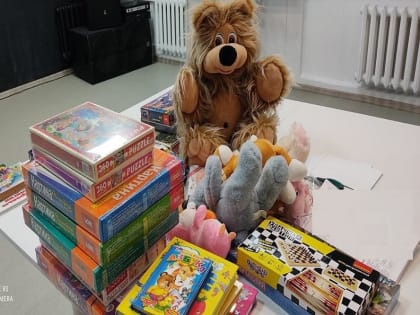 Радость детям подарили члены молодежной Думы