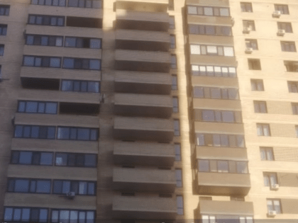 В Тюмени два человека погибли в горящей квартире на улице Беляева