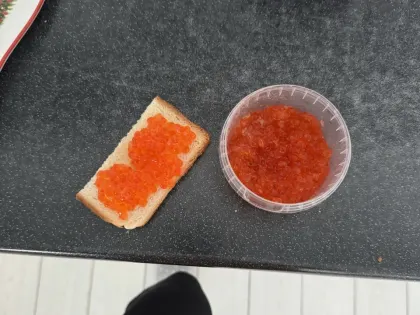 Обратная сторона сайры: чем могут быть вредны рыбные и мясные консервы