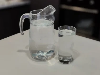 Диетолог Утяганова рассказала о пользе лимонной воды