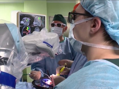 Нейрохирург Тюменского ФЦН успешно провел уникальную внутриутробную операцию