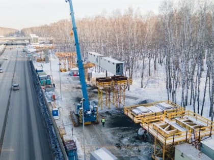 На трехуровневой развязке Мельникайте и Дружбы в Тюмени смонтируют 3 тыс. 280 тонн металлоконструкций