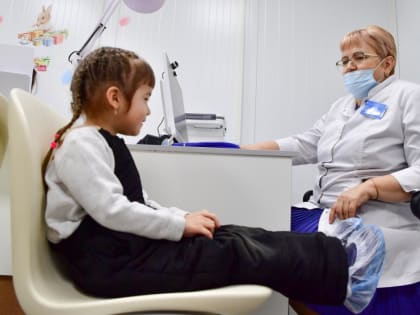 Шесть врачей выехали в тобольское Заболотье для осмотра школьников