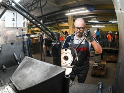 Владимир Якушев: Западная Сибирь и Урал остаются локомотивами отечественной экономики