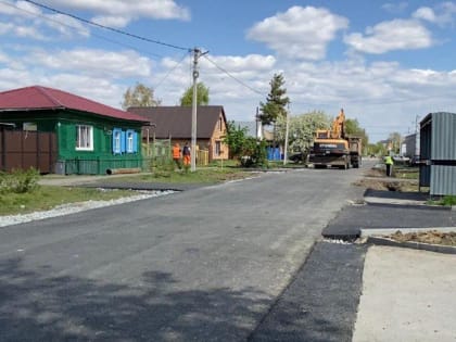 Две улицы в залинейной части Ишима оделись в асфальт