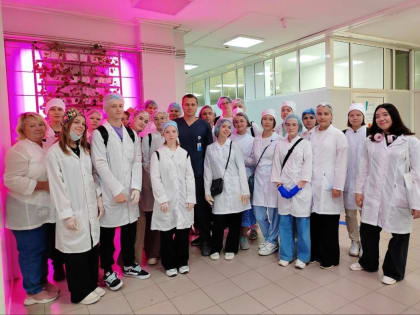 Тюменские лицеисты «примерили» профессию врача в ОКБ №2