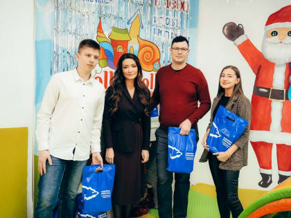 «Единая Россия» поблагодарила центр «Джолли-Долли» за сотрудничество