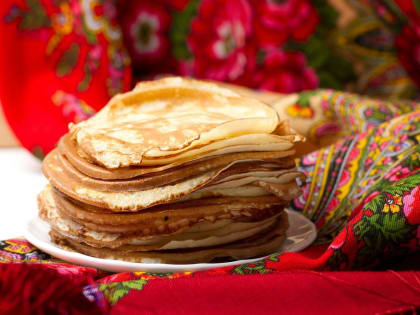 Александр Ледаков поздравляет голышмановцев с  Масленицей