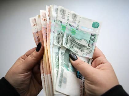 Стало известно, сколько денег хранят на счетах тюменцы