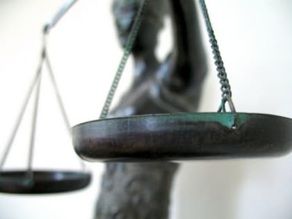 Тюменка зарегистрировала в своей квартире 89 мигрантов