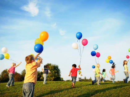 Александр Ледаков поздравляет с Днем защиты детей