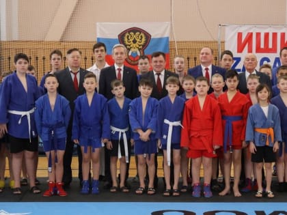 В рамках партпроекта «Zа самбо» в Ишиме состоялись соревнования по самбо