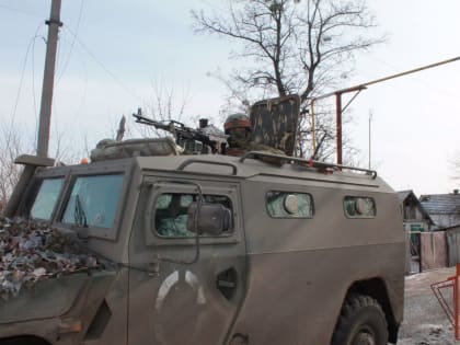 Инженеры Росгвардии обнаружили более 600 боеприпасов на заброшенном заводе в ЛНР