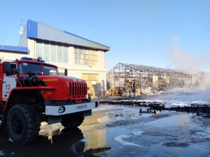 В МЧС назвали предварительную причину пожара на заводе "ПолимерПласт" в Тюмени