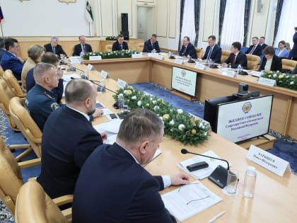 Где Моор? На выездном совещании в Кургане, которое провёл Секретарь Совбеза России Патрушев, его не было