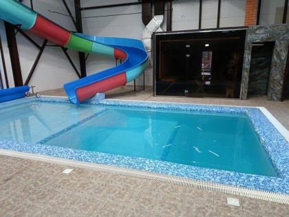 В Тобольске 15 детей попали в больницу, отравившись парами хлора в бассейне