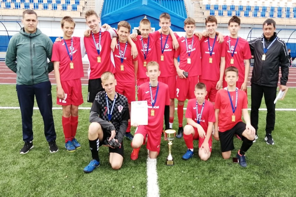 Команда young Football