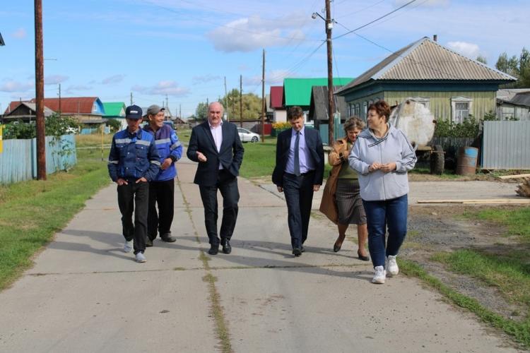 Погода курья вагайский. Глава Вагайского района. Дороги Вагайского района. Юрты Иртышатские Тобольский район. Вагайский район Тюменская область.