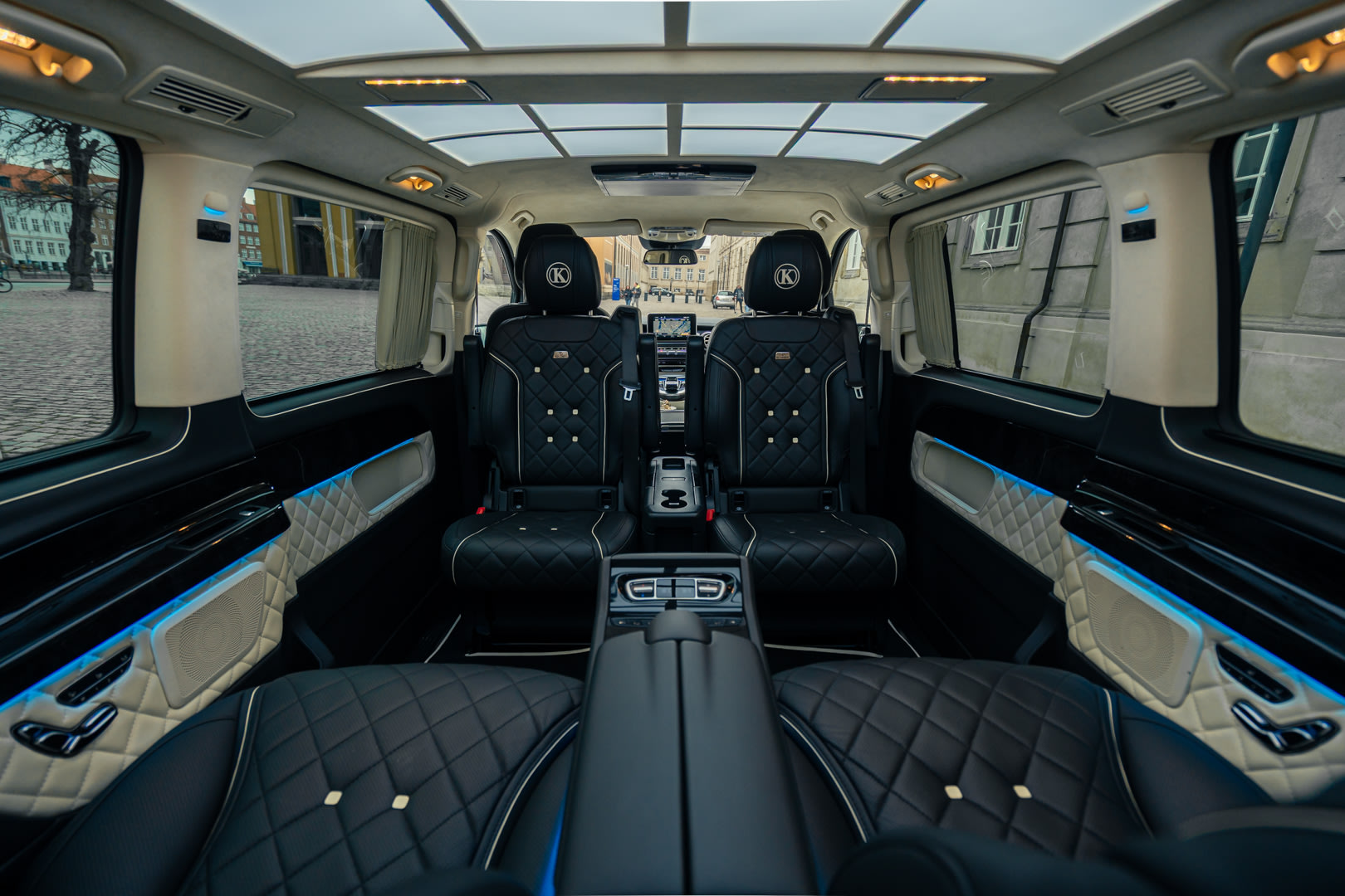 Mercedes V-Class Executive Lounge