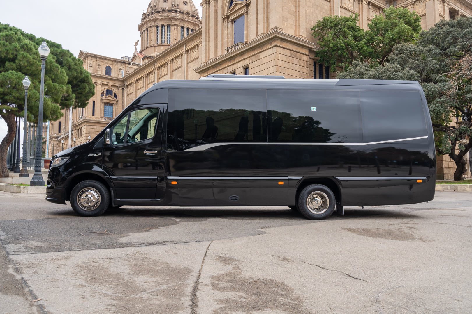 Mercedes Sprinter Exterior,