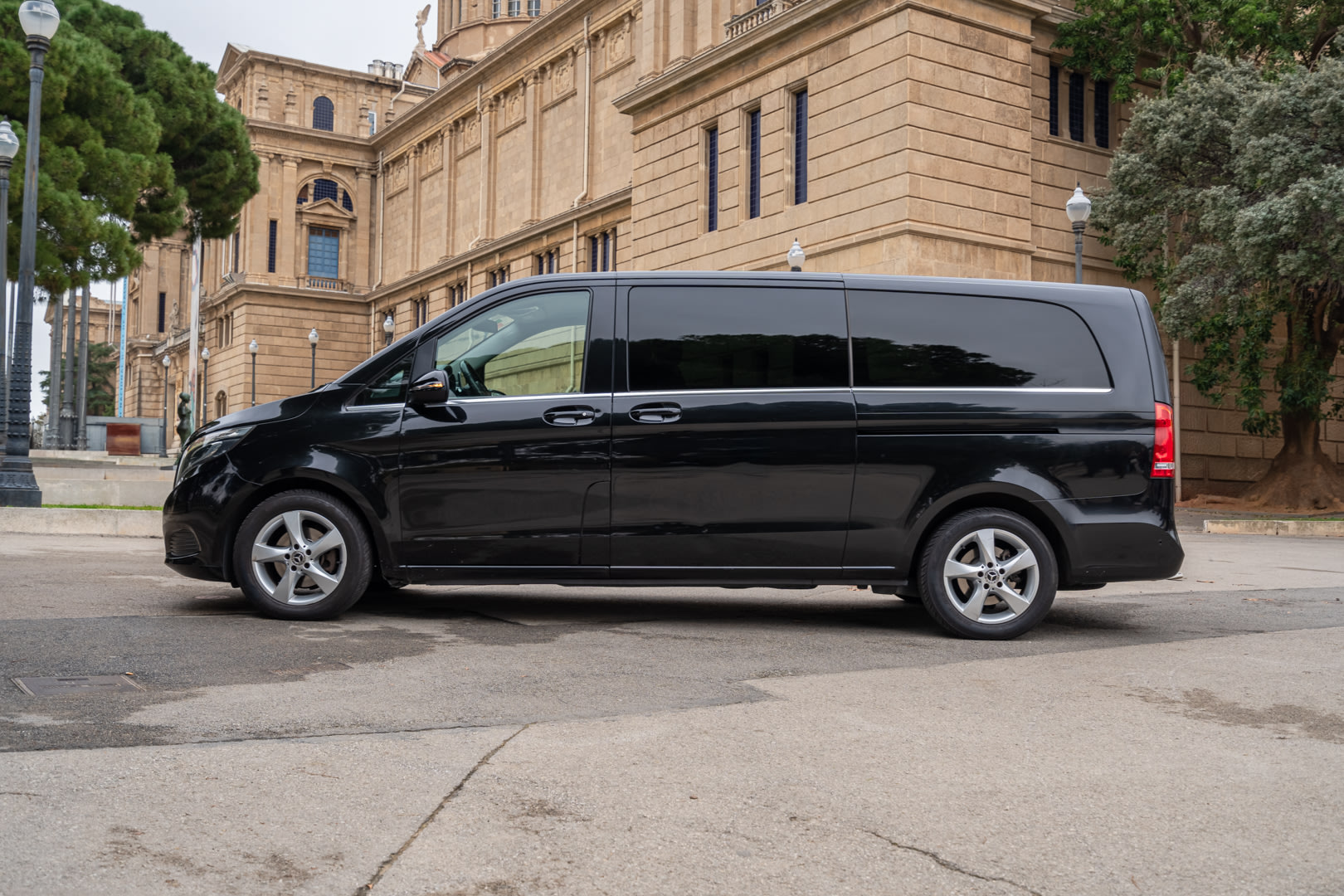 Mercedes V-Class Exterior,