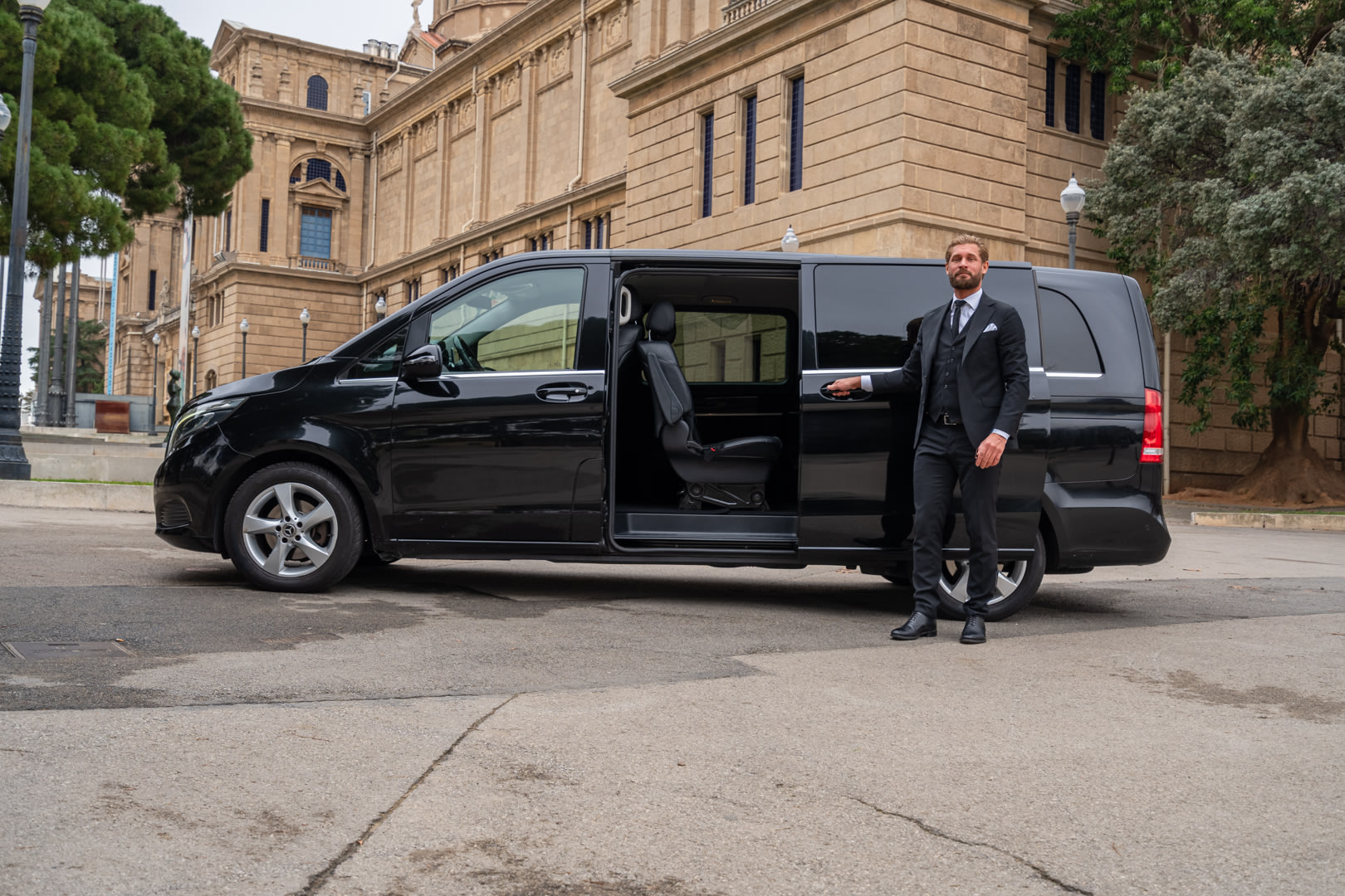 Excellence Begins with Exceptional Chauffeurs