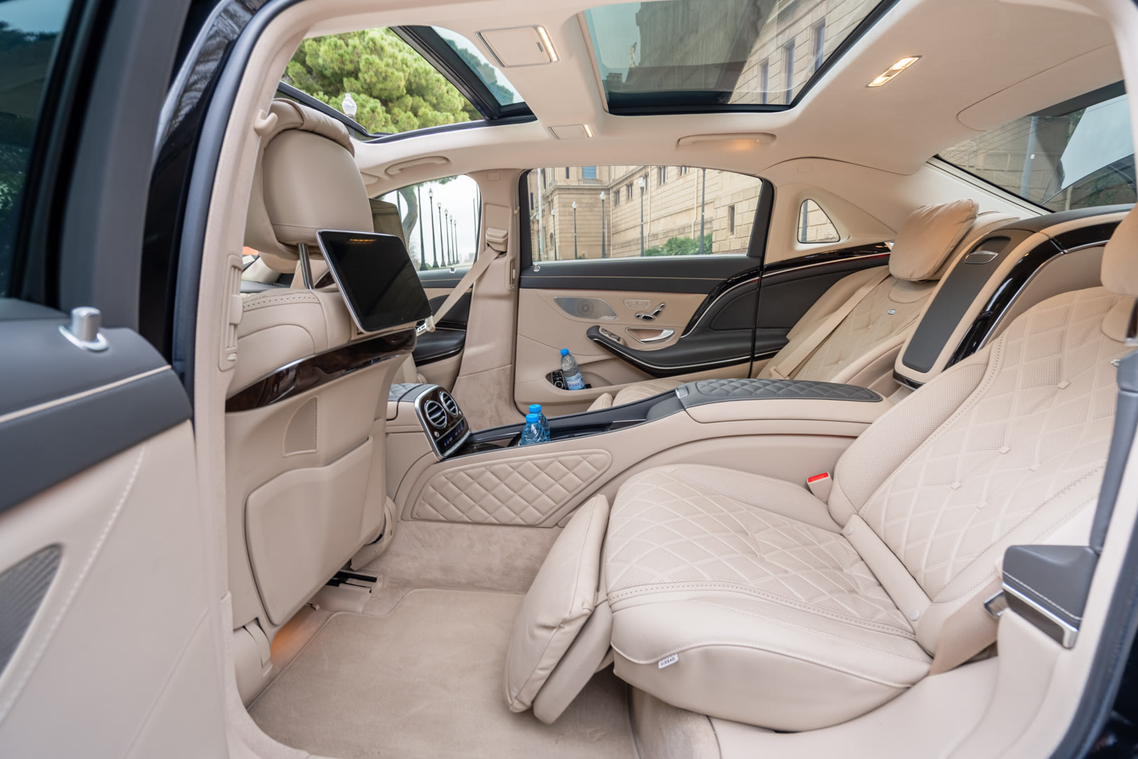 Mercedes Maybach Interior,