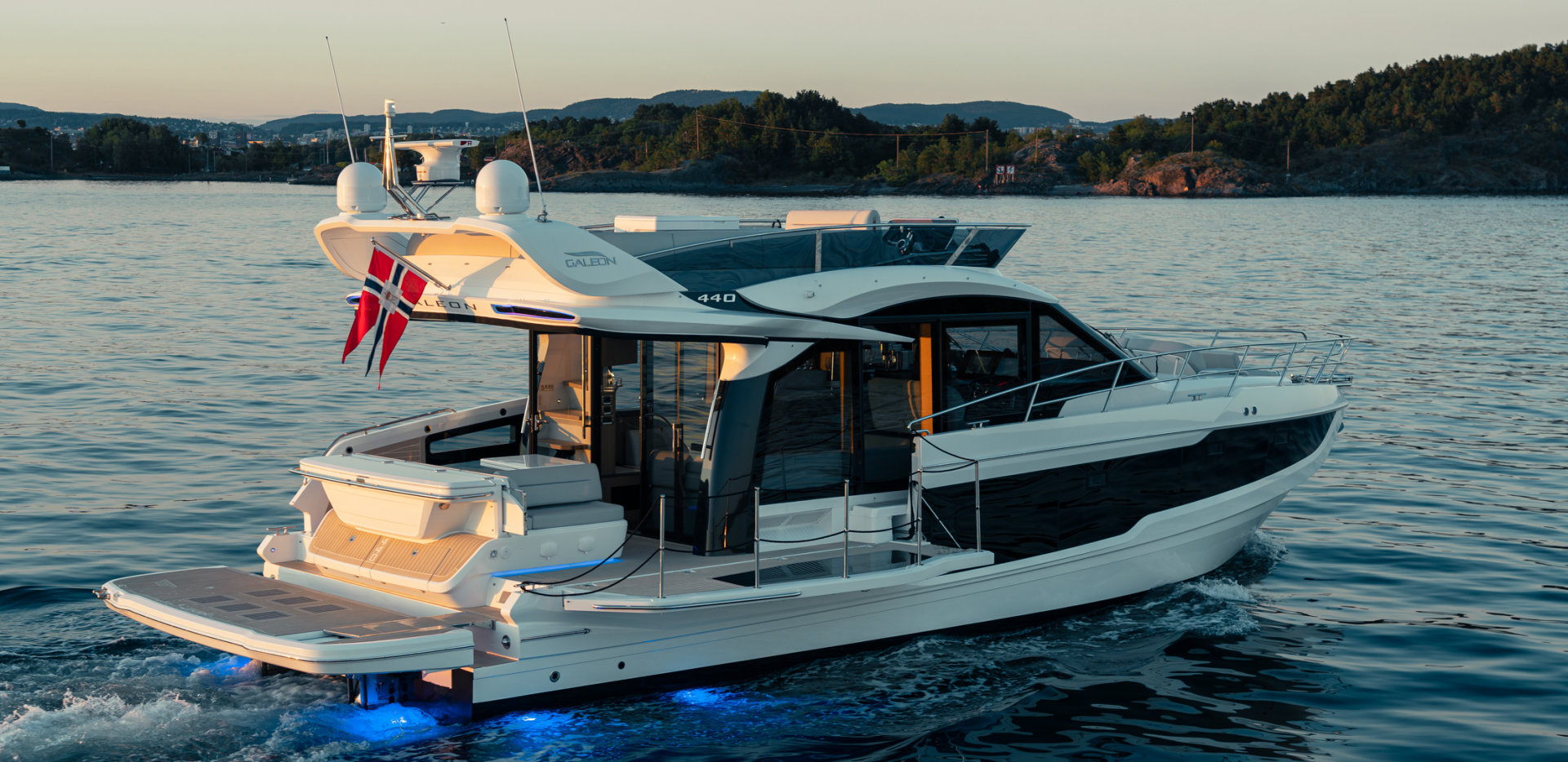 Galeon 440 Fly Yacht - Aurora